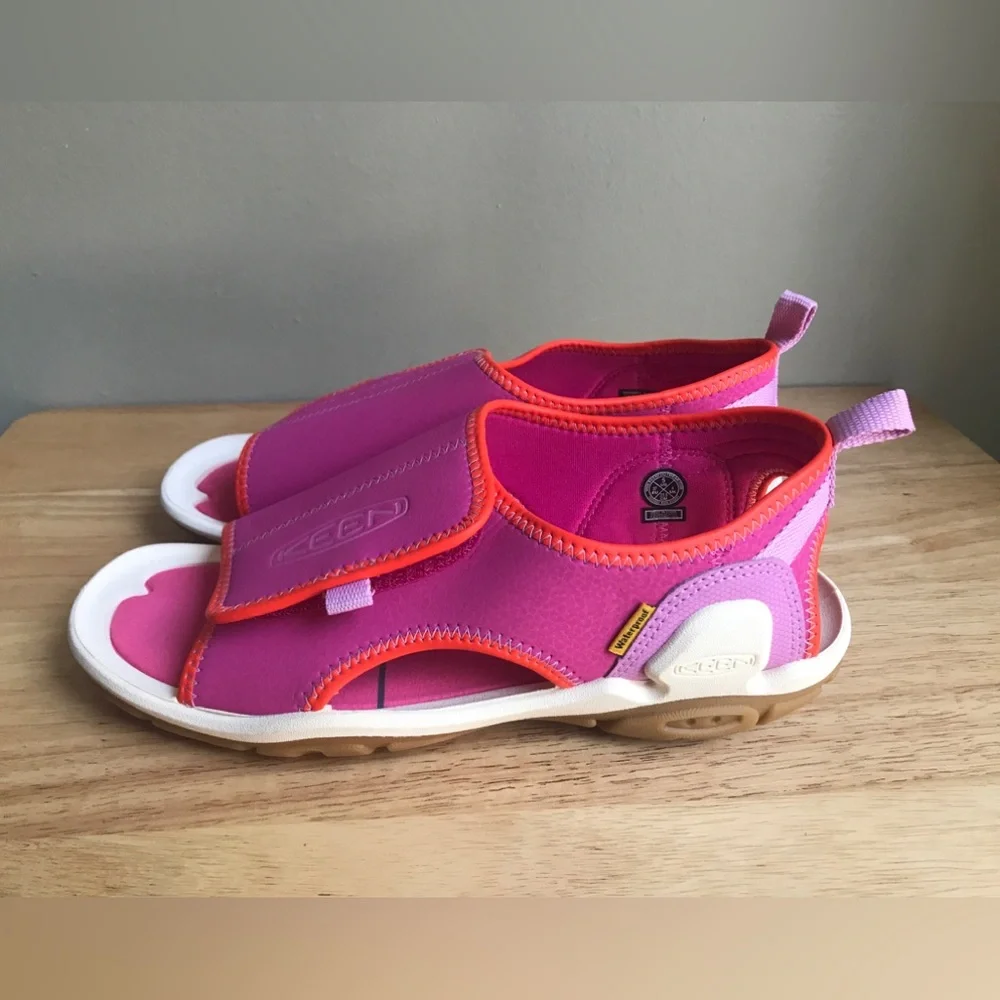 Keen Knotch River Kids Girls Open Toe Sandals Magenta/Lilac Size: US 5 EUR 37